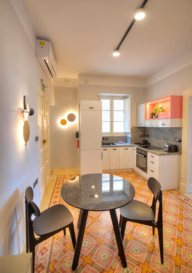 איל-פוריאנה Beautiful One Bedroom Seafront Apartment Vpal1-1 מראה חיצוני תמונה