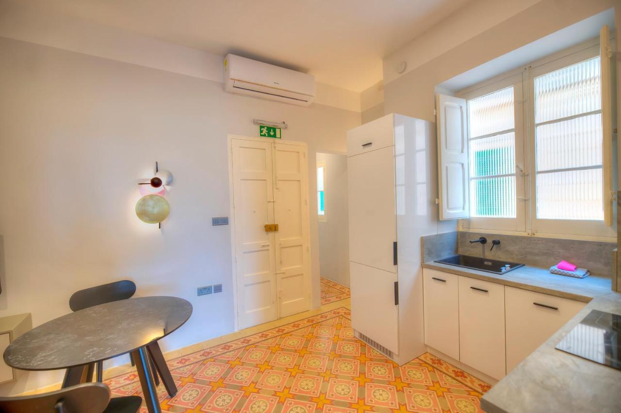 איל-פוריאנה Beautiful One Bedroom Seafront Apartment Vpal1-1 מראה חיצוני תמונה