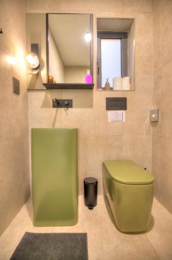 איל-פוריאנה Beautiful One Bedroom Seafront Apartment Vpal1-1 מראה חיצוני תמונה